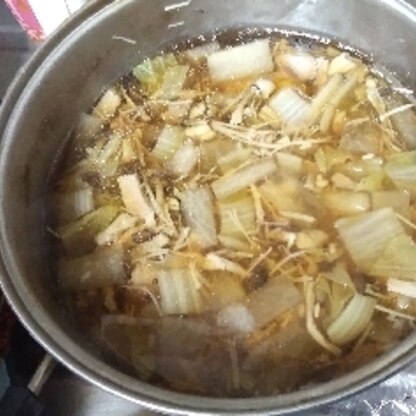 白菜と塩豚も混ぜて作ってみました。
干しキノコがおいしかったです。また、作ってみたいです。